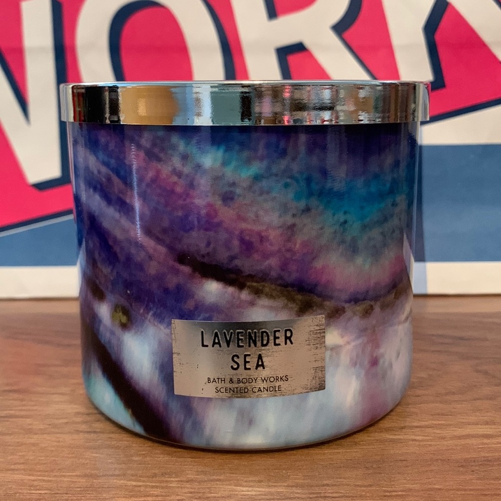 Bath & Body Works Lavender Sea candle 🧜‍♀️